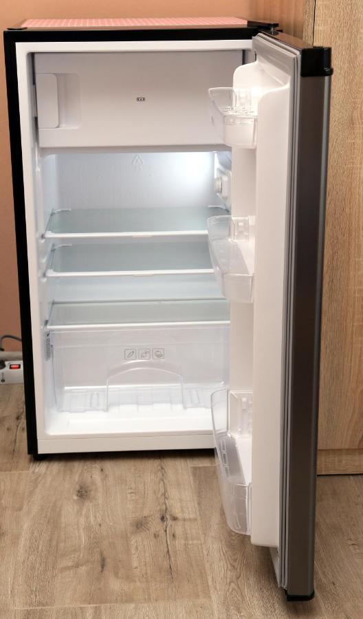 Tanie Noclegi Mieszkanka Zyrardow Exterior foto