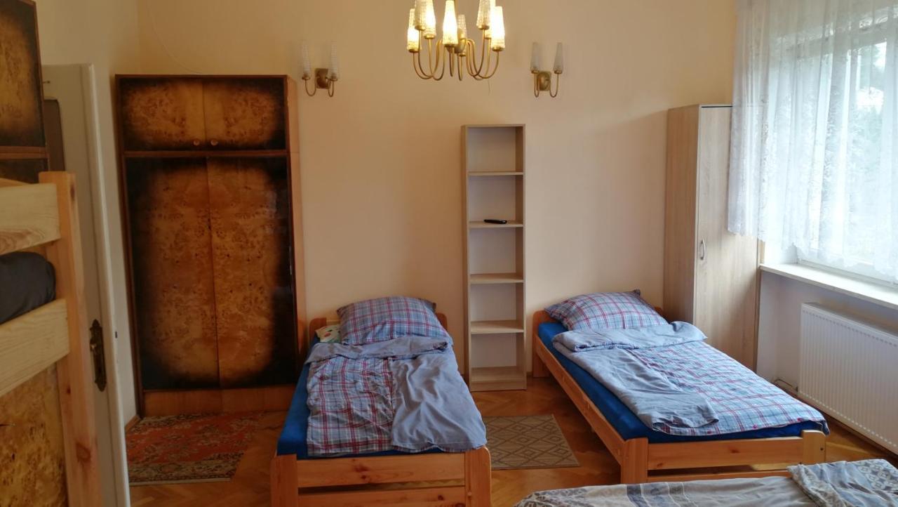 Tanie Noclegi Mieszkanka Zyrardow Exterior foto