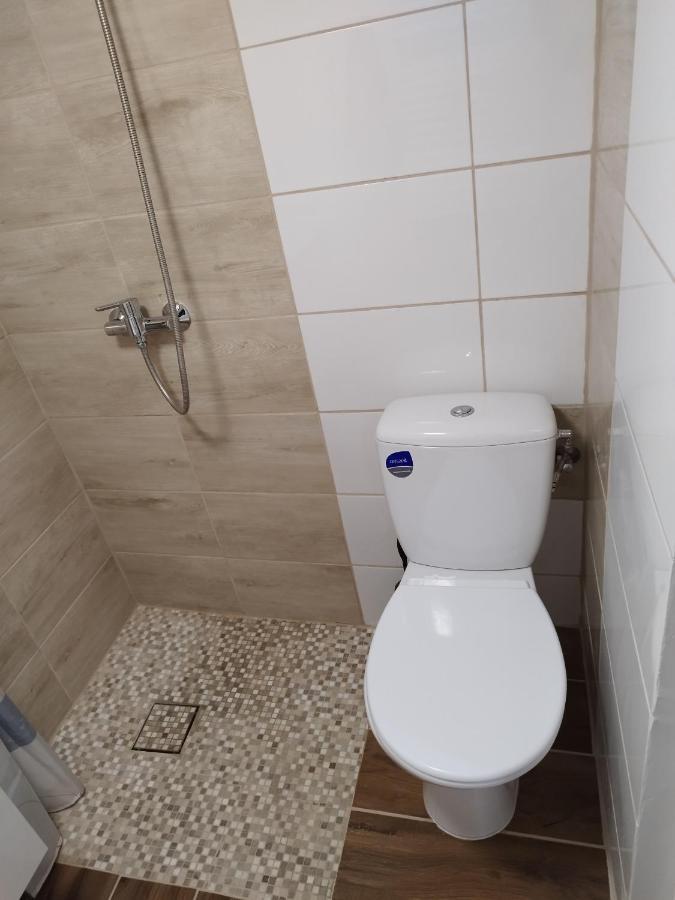 Tanie Noclegi Mieszkanka Zyrardow Exterior foto